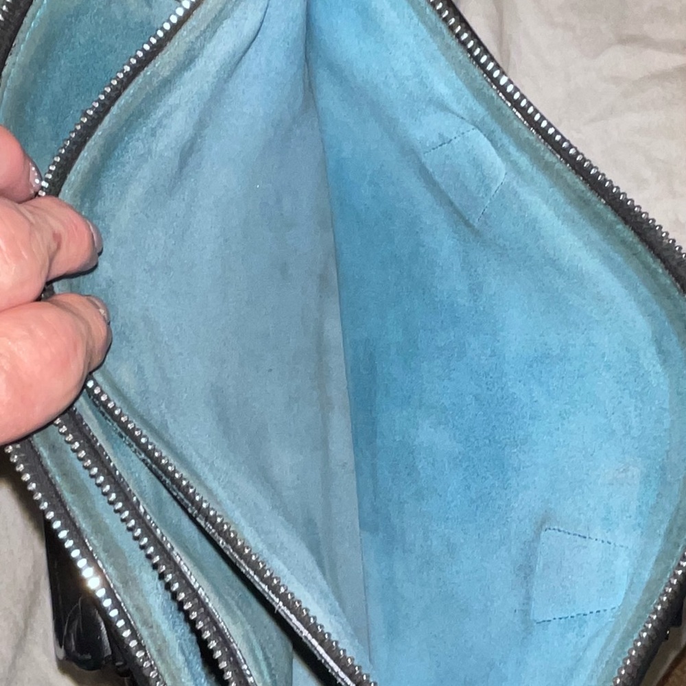 Sold - Vintage Prada purse with 2 zipper compartments - Picture 11 of 16